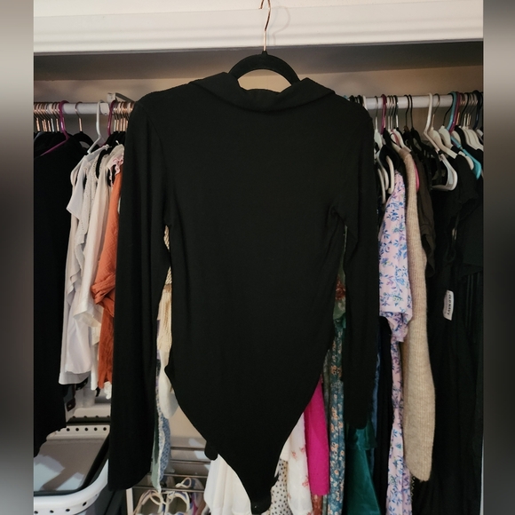 Black Quarter Zip-Up Long Sleeve Bodysuit - Picture 4 of 5